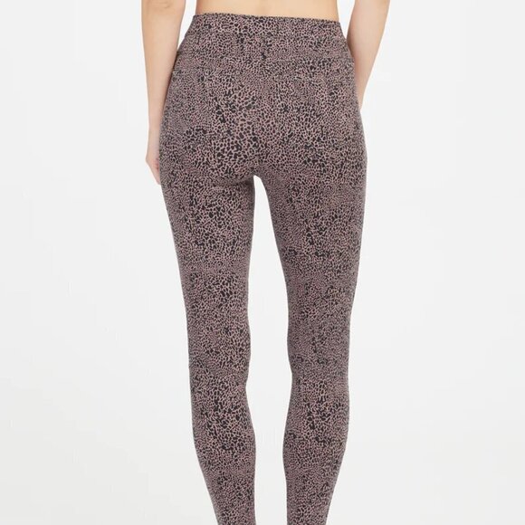 Spanx Ankle Jean-ish Leggings Pants Desert Dot Grey Medium. NWT - Picture 4 of 5